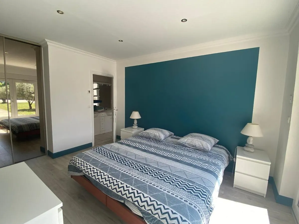 Domaine Les Buis Bed & Breakfast Saint-Fortunat-sur-Eyrieux 0*,  France