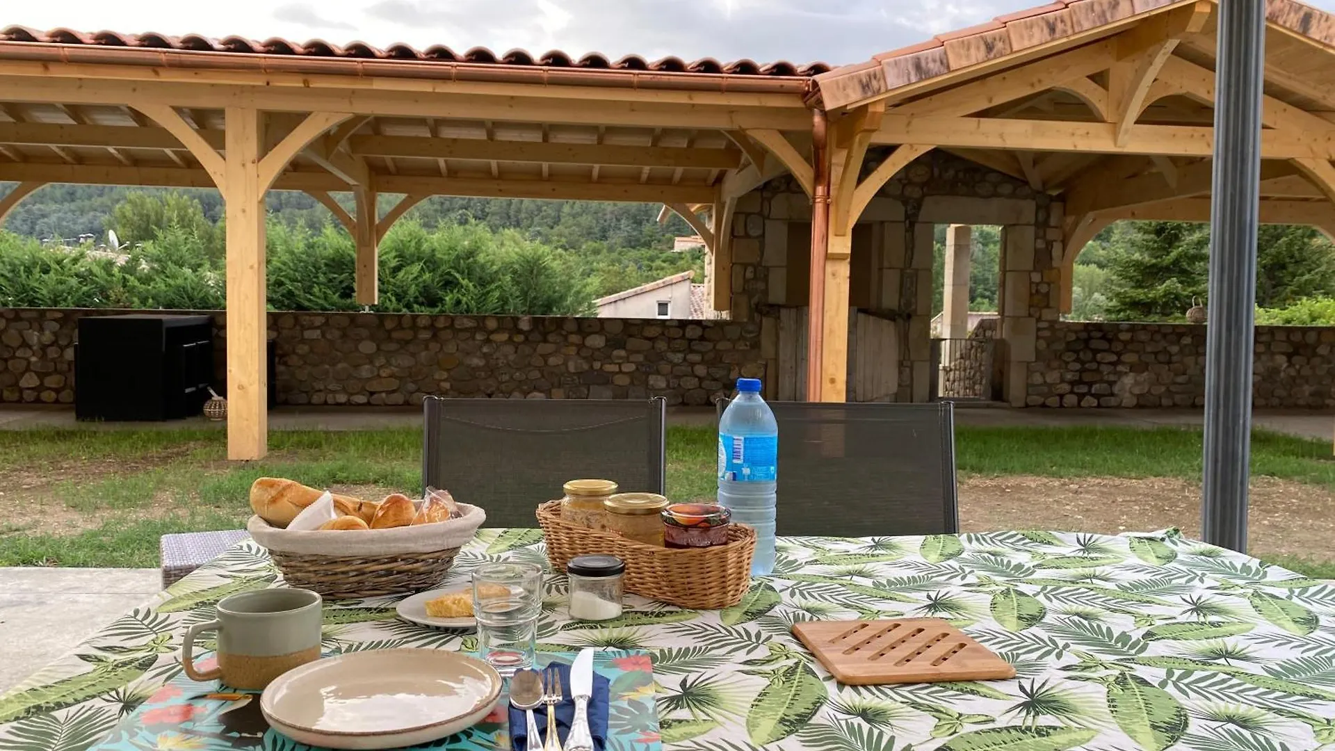 Domaine Les Buis Bed & Breakfast Saint-Fortunat-sur-Eyrieux 0*,